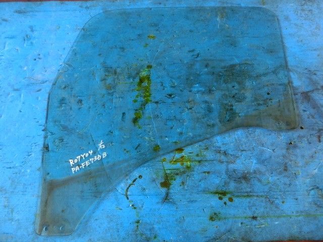 Fドアガラス(右)