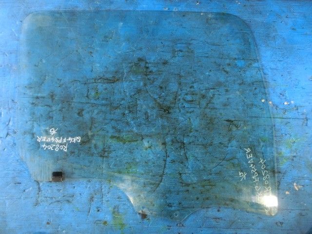 Fドアガラス(右)