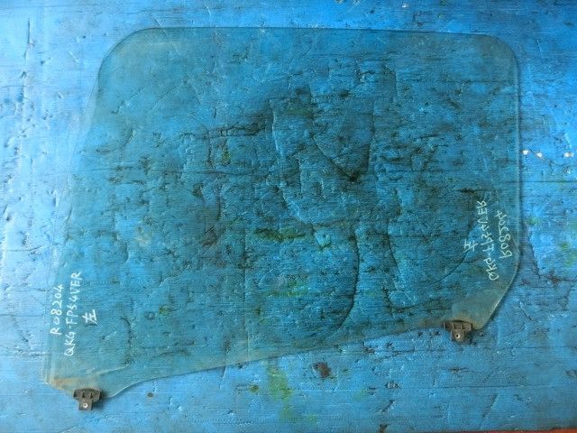 Fドアガラス(左)