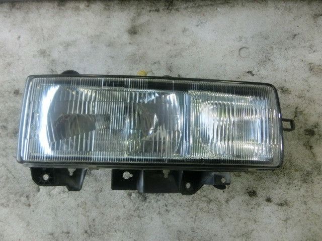 ヘッドライトAy(右)