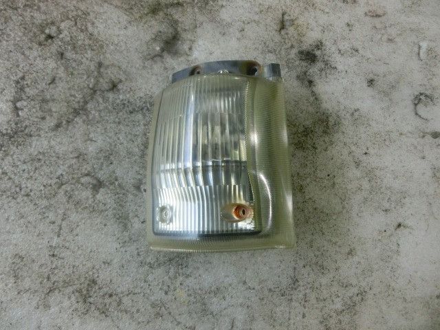 コーナーランプ(右)