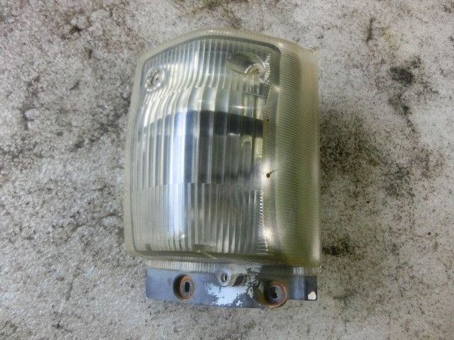 コーナーランプ(左)