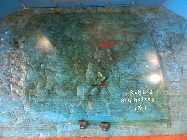 Fドアガラス(右)